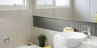 Design czy funkcjonalność - czym kierować się podczas wyboru odpowiednich mebli łazienkowych