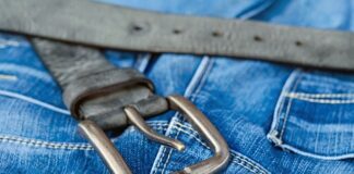 Jak wymienić klamrę w pasku do zegarka? Jak wymienić klamrę w pasku do zegarka?