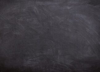 Czy czarny zegarek pasuje do garnituru? Czy czarny zegarek pasuje do garnituru?